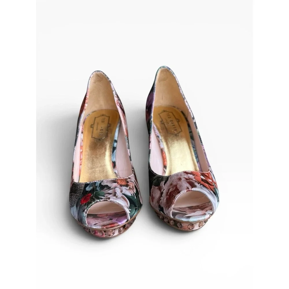 Ted Baker Leonar Floral Satin Peep Toe Platform Heels Rhinestone US 7.5 GORGEOUS
